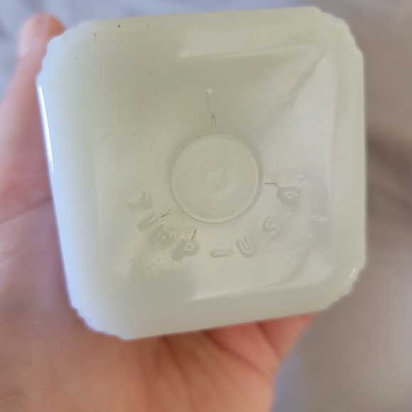 VTG Tipp City Milk Glass Salt & Pepper Shakers - Picture 3 of 10